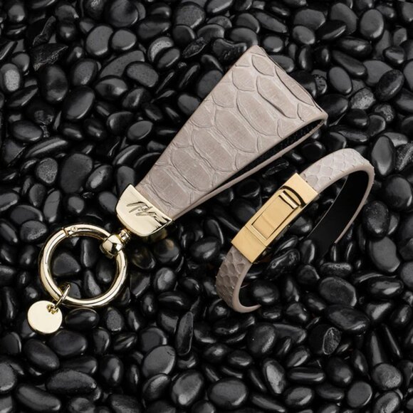 Luxury Python Leather Gift Set – Handmade & Elegant Beige Rage Color - Picture 3 of 5